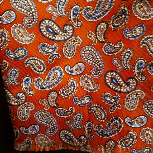 Jos. A. Bank men's scarf - Picture 6 of 8